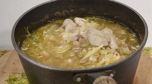 Суп из белой фасоли и фенхеля