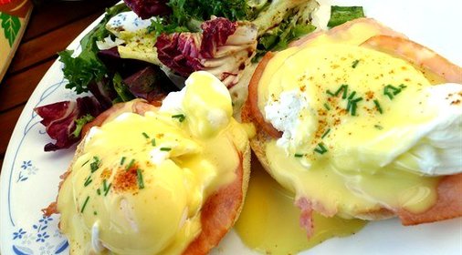 Бенедиктинские яйца (Eggs Benedict)