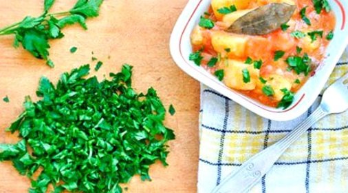 Тушеные картофель с морковью и специями