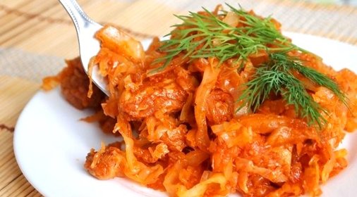 Капуста со свининой