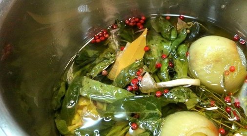 Ароматное масло с травами и чесноком