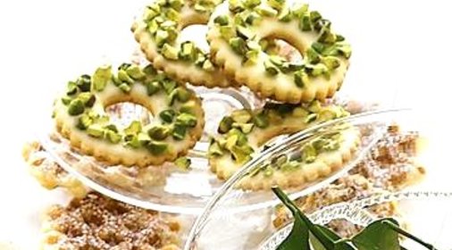 Лимонные колечки с фисташками