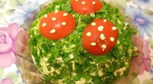 Салат лесная поляна с шампиньонами