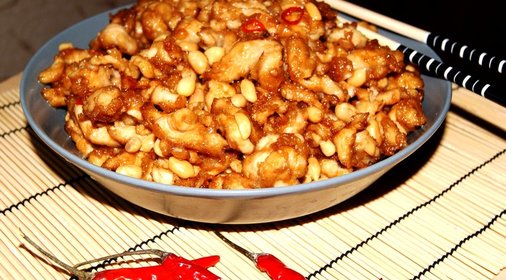 Ароматная курица с арахисом