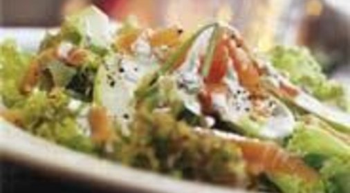 Яблочный салат с семгой