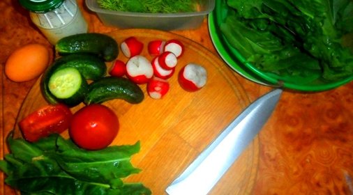 Салат со щавелем