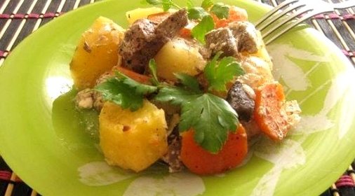 Мясо с картофелем в рукаве