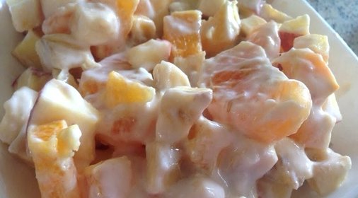 Салат из бананов и апельсинов