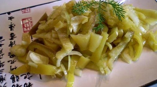 Салат из перца и лука