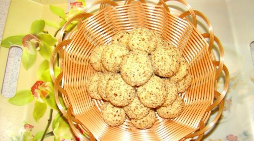 Постное печенье с орехами