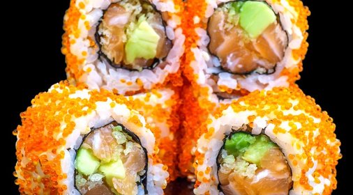 Хрустящий ролл с лососем