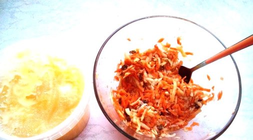 Морковно-яблочный салат
