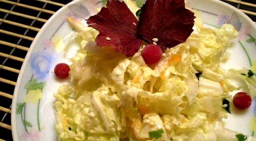 Капустный салат с кунжутом