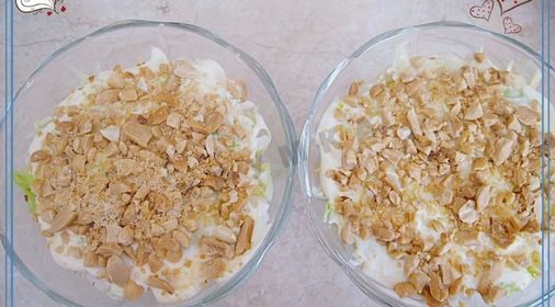 Салат с арахисом и курицей