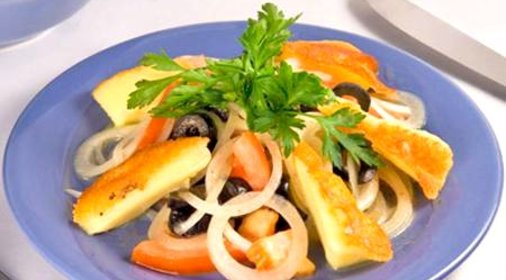 Грузинский салат с сулугуни