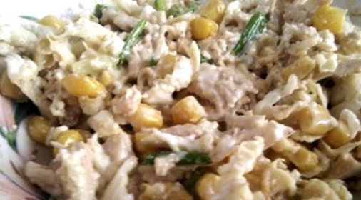 Белковый салат с курицей