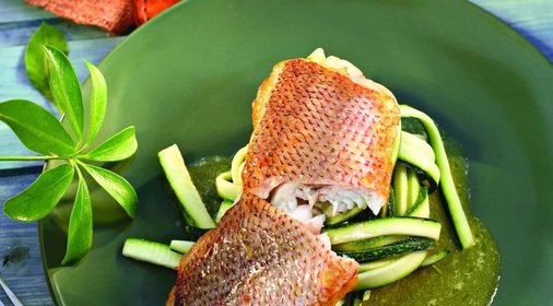 Речной окунь с цукини