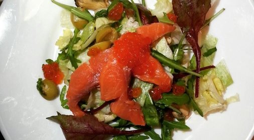 Салат с морепродуктами