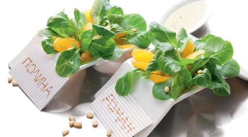 Салат корн с мандарином и кедровыми орешками