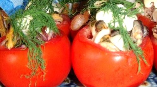 Помидоры, фаршированные грибами