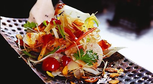 Салат с гребешком и овощами