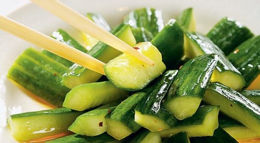 Салат из огурцов с чесноком