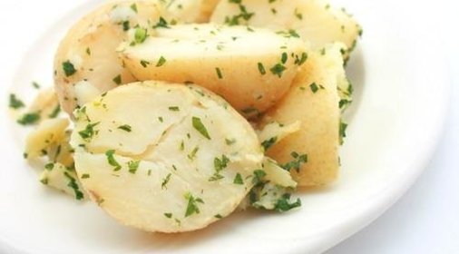 Молодой картофель с эстрагоном на пару