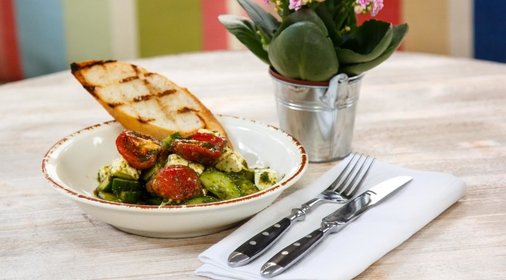 Салат с языком и овощами