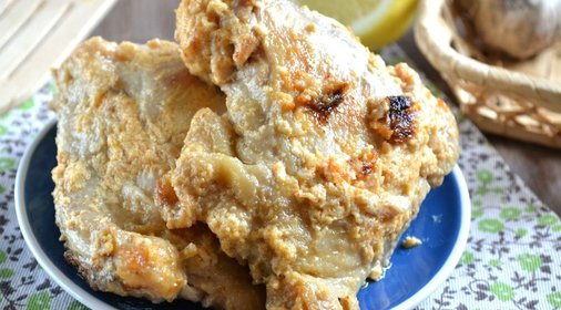 Куриные бедра под соусом