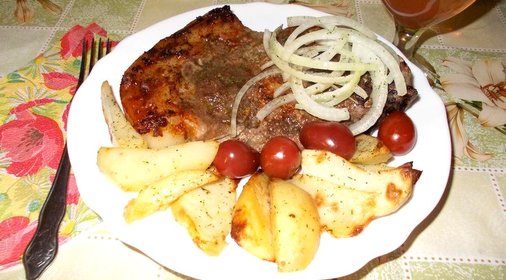 Свинина с картофелем в духовке