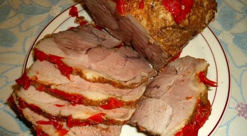 Свинина запеченная с болгарским перцем
