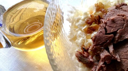 Салат из редьки с говядиной и карамелизованным луком