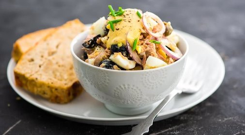 Салат из яиц с тунцом