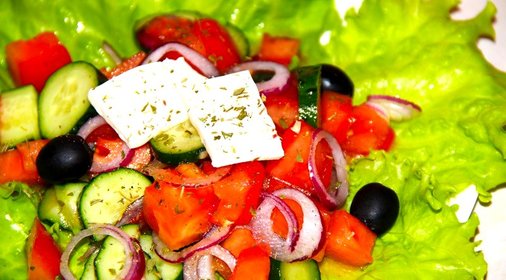 Салат в греческом стиле