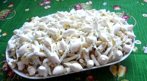 Салат с горбушей горячего копчения