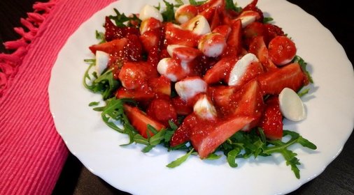 Руккола с моцареллой