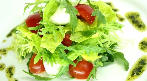 Романо с моцареллой и черри