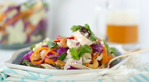 Хрустящий куриный салат