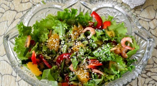 Салат с креветками и апельсином