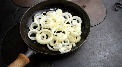 Лук репчатый жареный