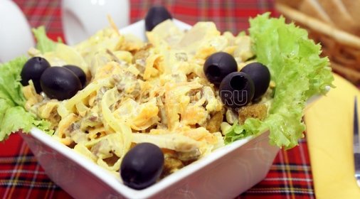 Салат из грибов с кориандром