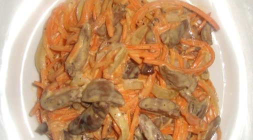 Салат с печенью и корейской морковкой