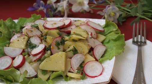 Салат из картофеля с редисом