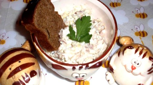 Салат с сайрой