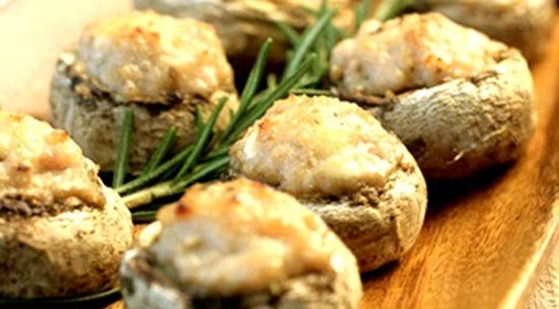 Фаршированные мясом шампиньоны