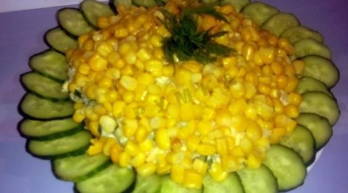 Салат с мясом криля и огурцами