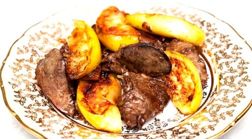 Печень индейки с яблоками