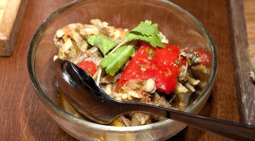 Аджапсандали с зеленой фасолью