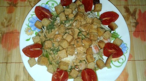 Салат с креветками и овощами