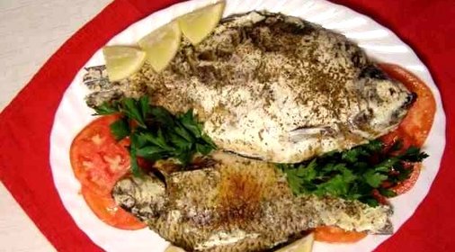 Карась в сметане